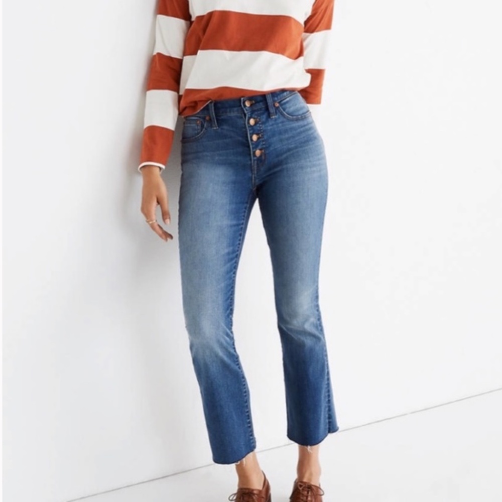 Madewell Cali Demi-Boot Jeans in Daly Wash: Button-Front Edition Size 24
